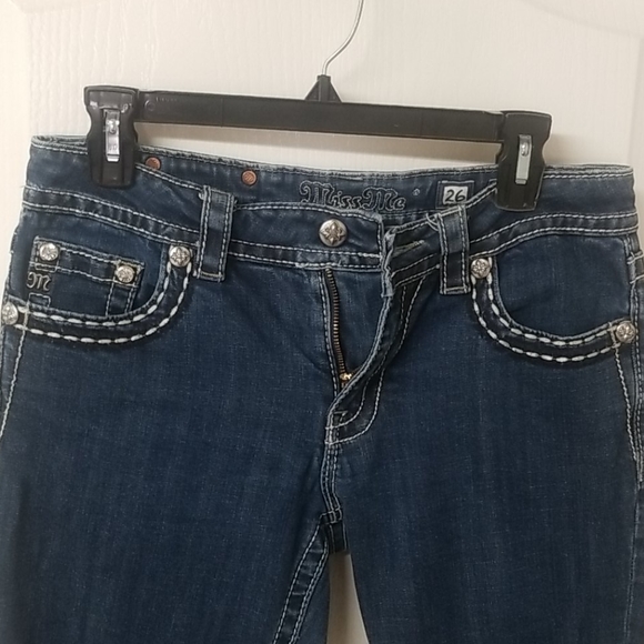 MISS ME Boyfriend Capris - Picture 2 of 5